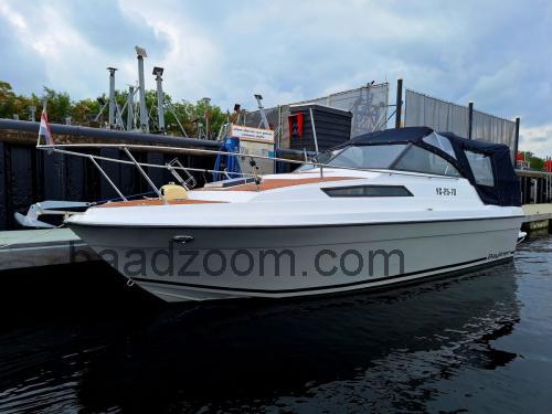 Bayliner 2550 anmeldelser og tekniske specifikationer